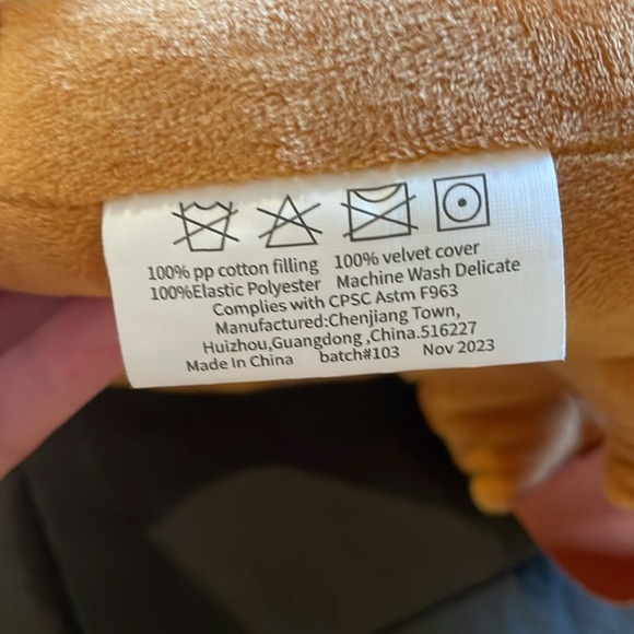 Animal Fox Infant Bottle holder for self feeding - Picture 7 of 7